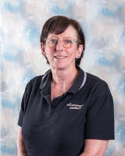 MCAU_CD Headshots_Melton Donna-400x500px